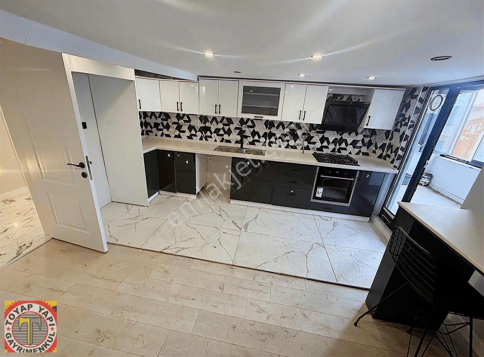 Toyap İnş Malkoçoğlu 4+2 195m2 Asansörlü Acil Satılık Lüx Dublex - Görsel 15