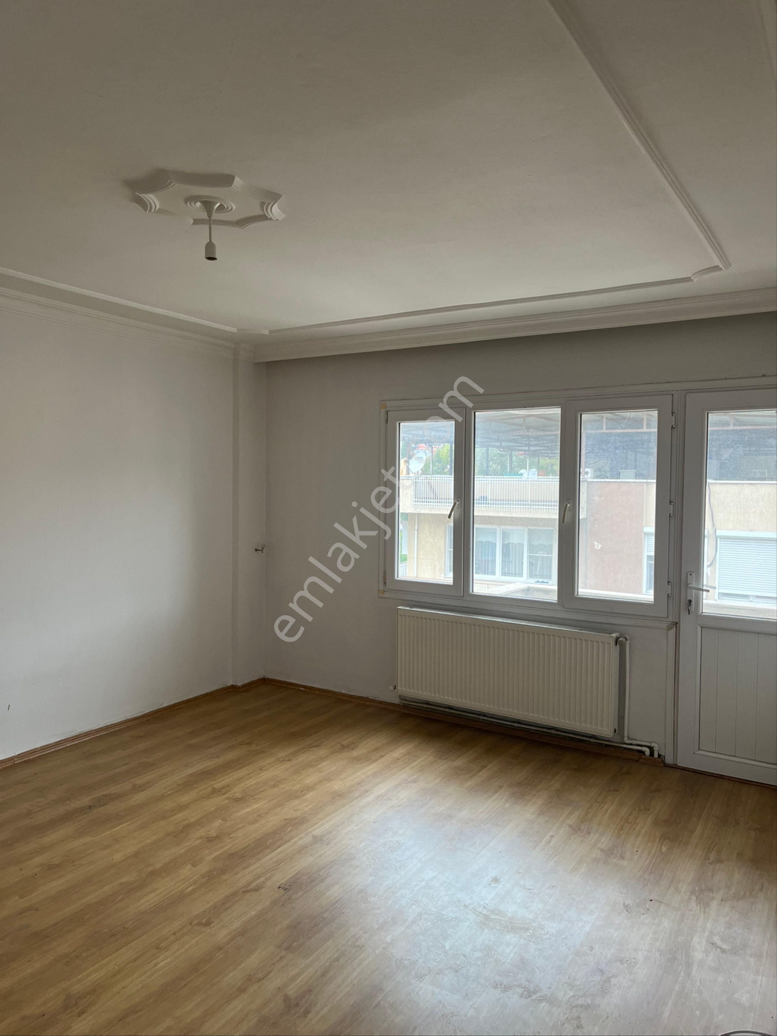 Söke Çarşı Futbol Sokak 4+1 (6 Odalı) 150 M² Geniş Daire - Görsel 2