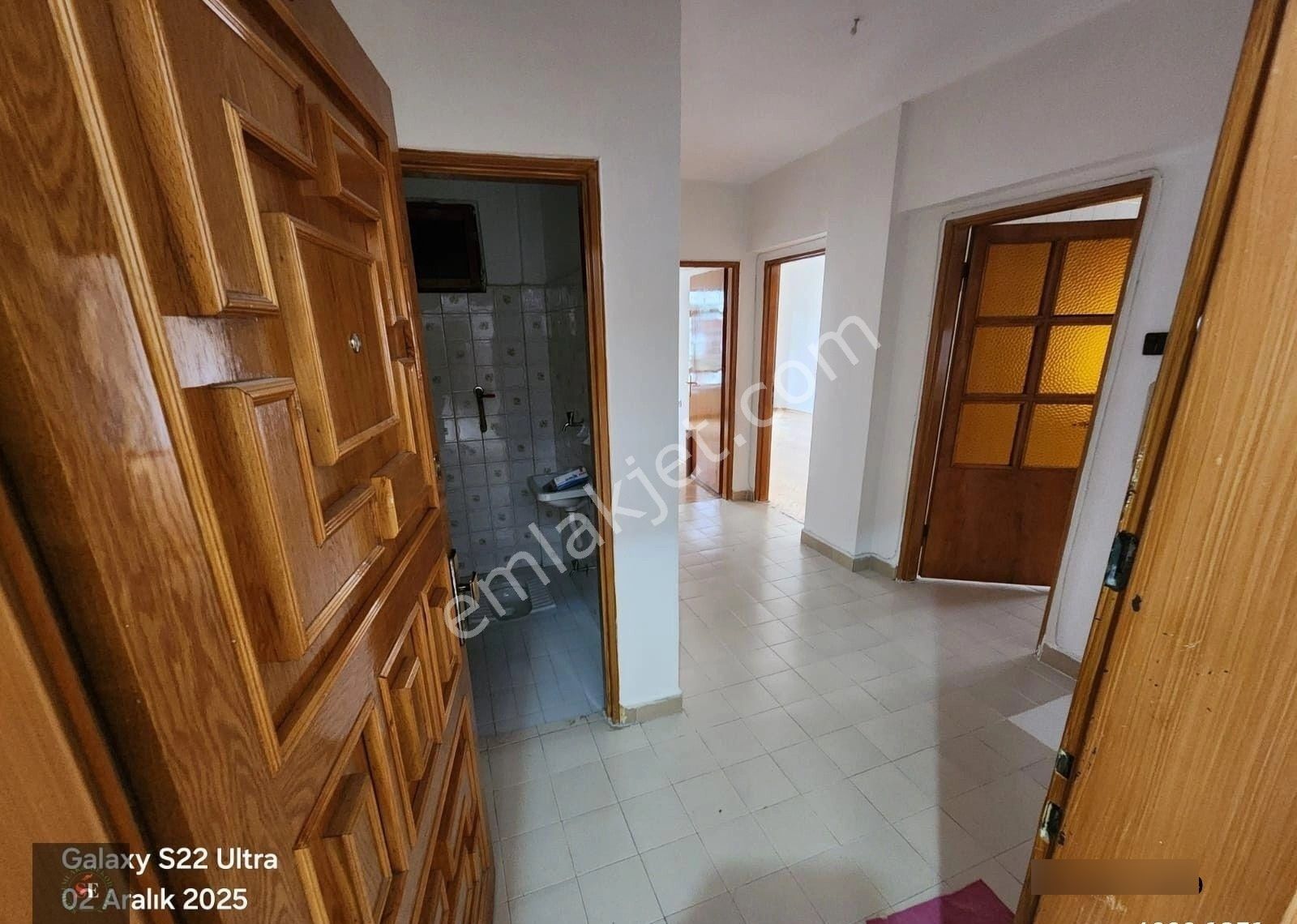 Bahçelievler'de Satılık 2+1 Daire Ara Kat Ön Cep,otoparklı Merkezi Isınma - Görsel 9