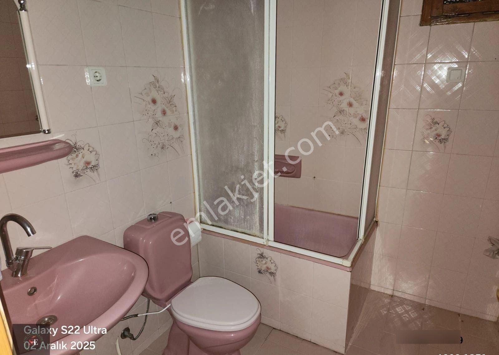 Bahçelievler'de Satılık 2+1 Daire Ara Kat Ön Cep,otoparklı Merkezi Isınma - Görsel 5