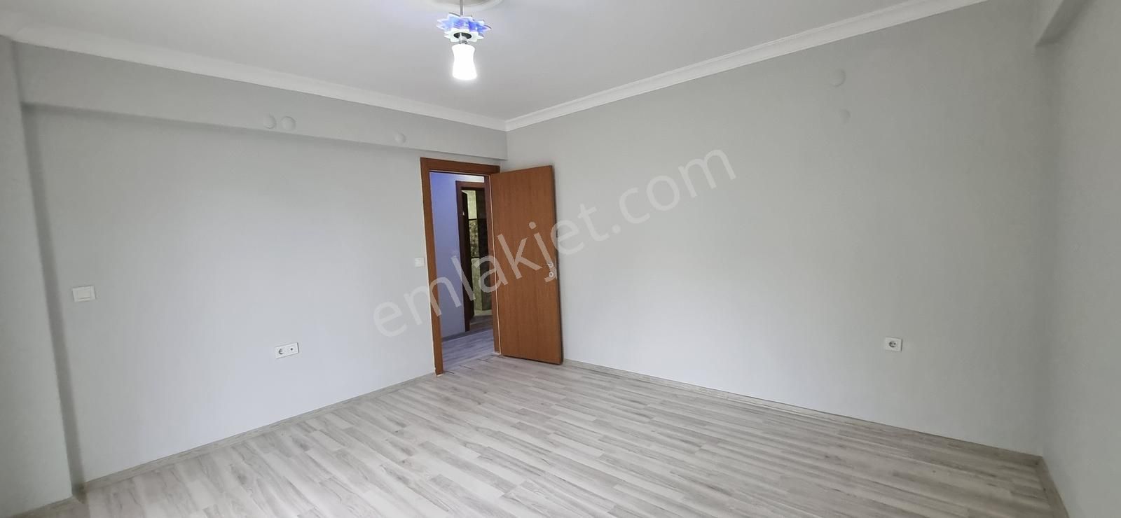 Geniş 3+1 Menemen Uğurmumcu Mahallesinde Devlet Hastanesi Yakını - Görsel 33