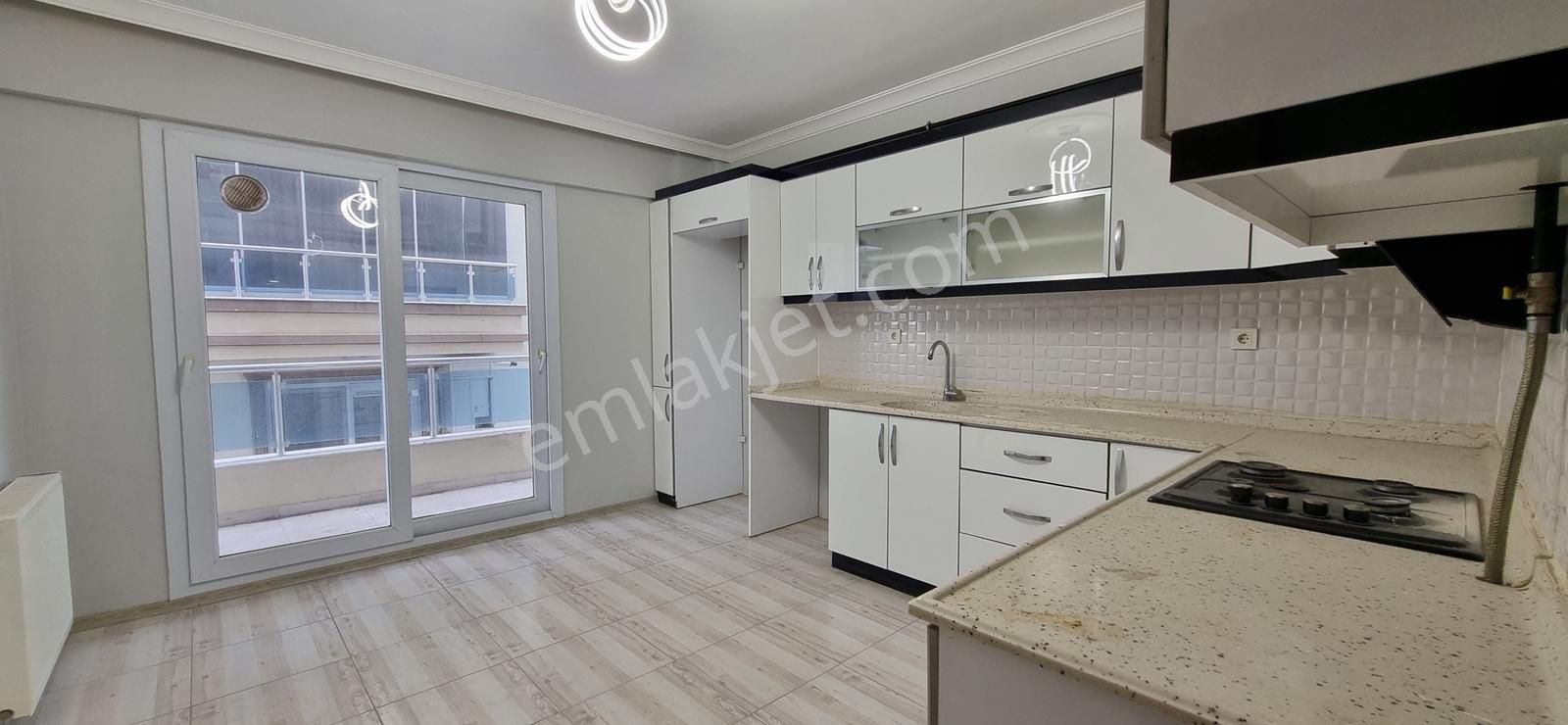 Geniş 3+1 Menemen Uğurmumcu Mahallesinde Devlet Hastanesi Yakını - Görsel 20