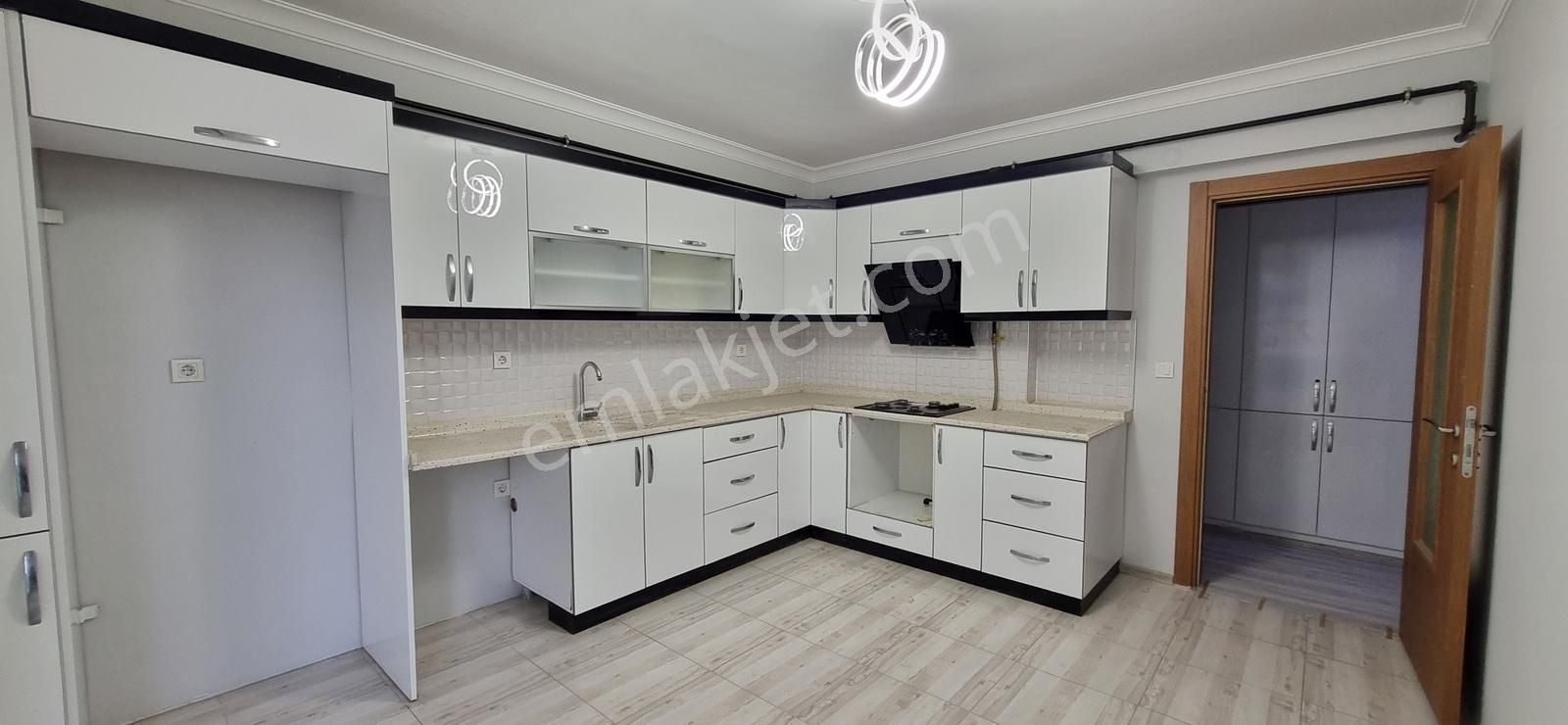 Geniş 3+1 Menemen Uğurmumcu Mahallesinde Devlet Hastanesi Yakını - Görsel 18