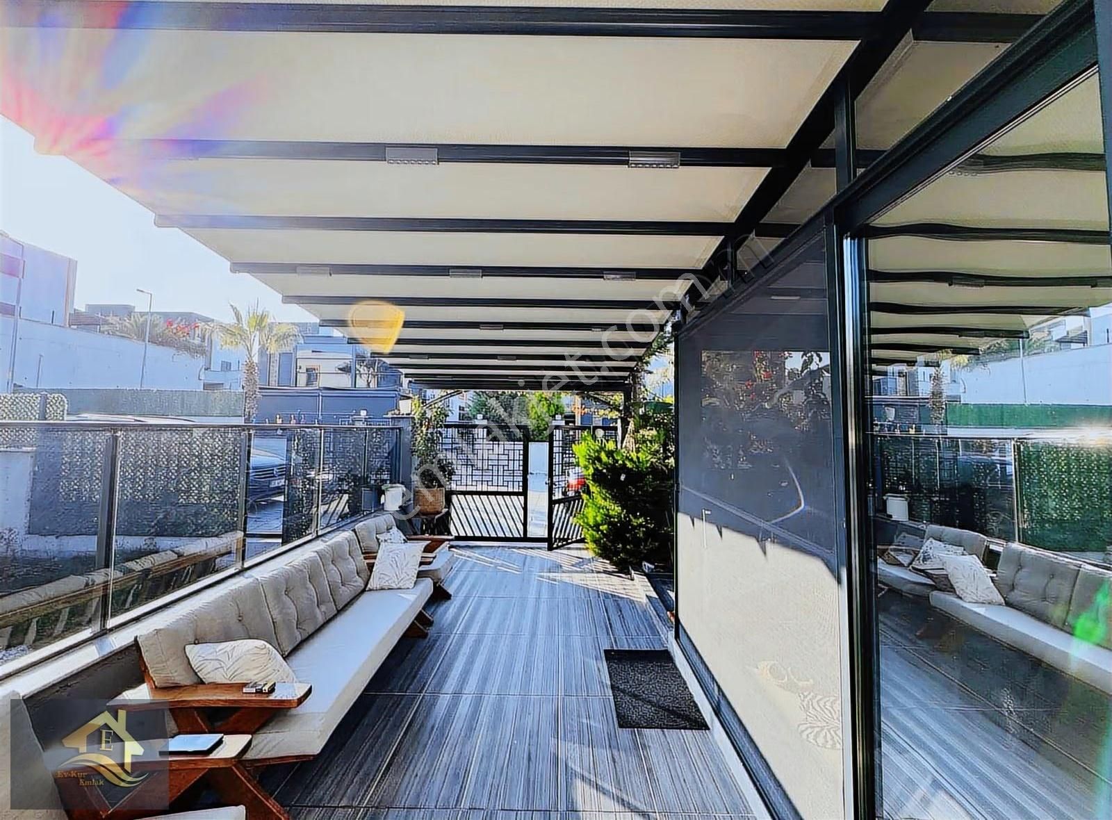 Kuşadası Soğucak'ta Köşe Konumlu Satılık 4+1 Ultra Lüks Villa - Görsel 13