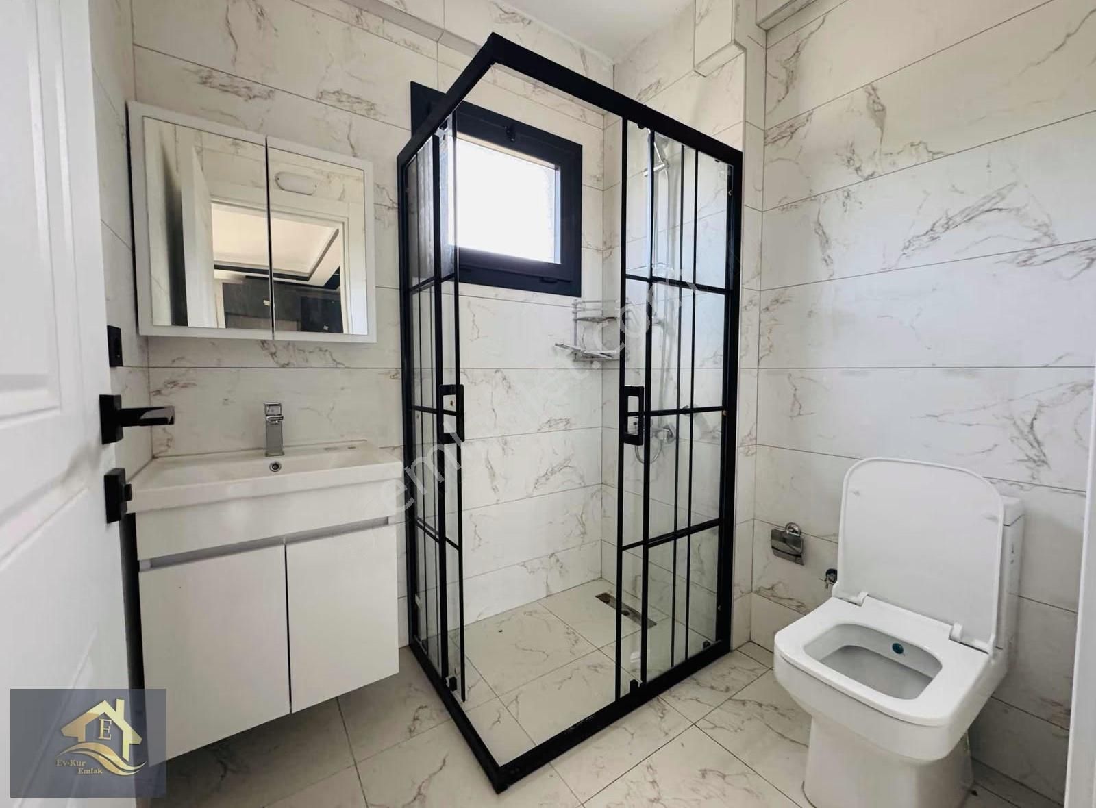 Kuşadası Davutlar'da Tek Müstakil Özel Havuzlu 3+1 Villa - Görsel 14