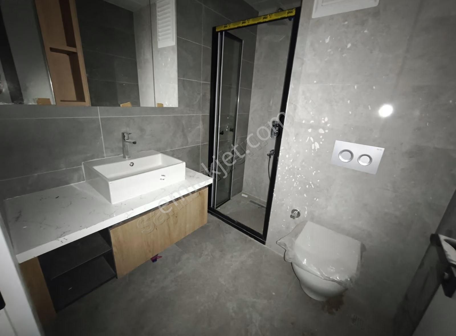 Bağımsız Mutfaklı Ebeveyn Banyolu K.otoparklı Ara Kat Sıfır 2+1 - Görsel 6