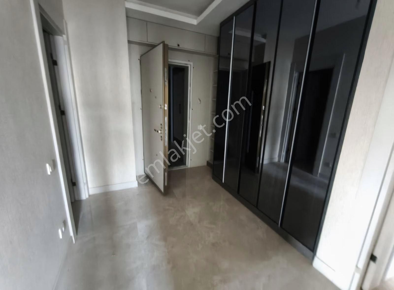 Bağımsız Mutfaklı Ebeveyn Banyolu K.otoparklı Ara Kat Sıfır 2+1 - Görsel 12