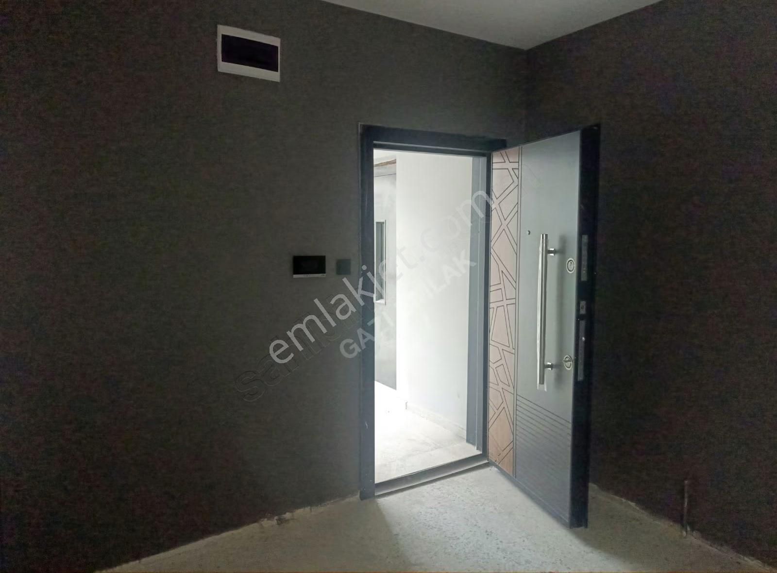 ""gazi Emlak""3 Ofis + Dükkan Tek Tek Veya Komple Her Biri 183 M - Görsel 2