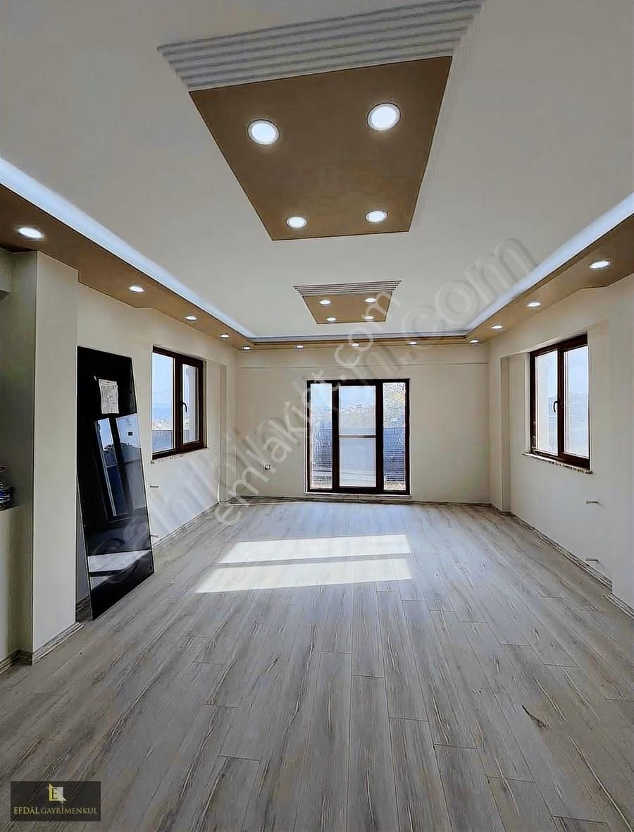 Camili Mahallesinde Satılık 4+1 Müstakil Bağımsız Villa - Görsel 19