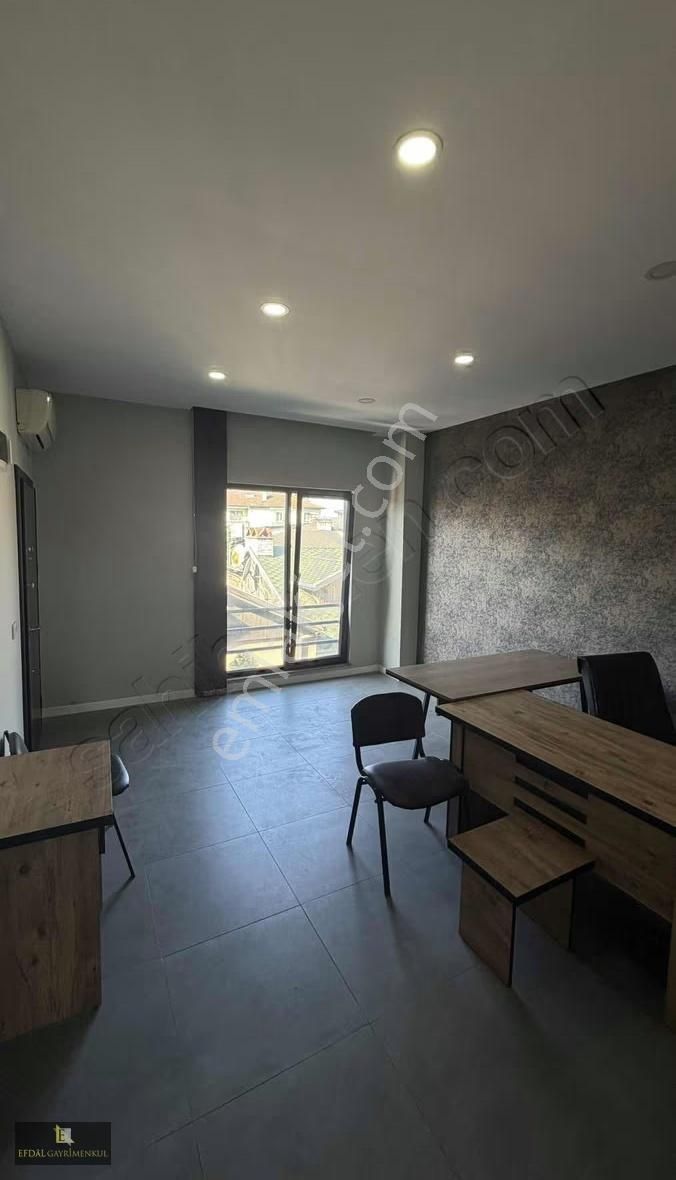 Çark Caddesi Arkasın'da Ön Cephe Satılık Geniş 1+1 Ofis - Görsel 6