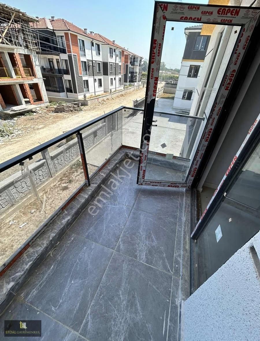 Kiracılı Satılık Daire - Görsel 8