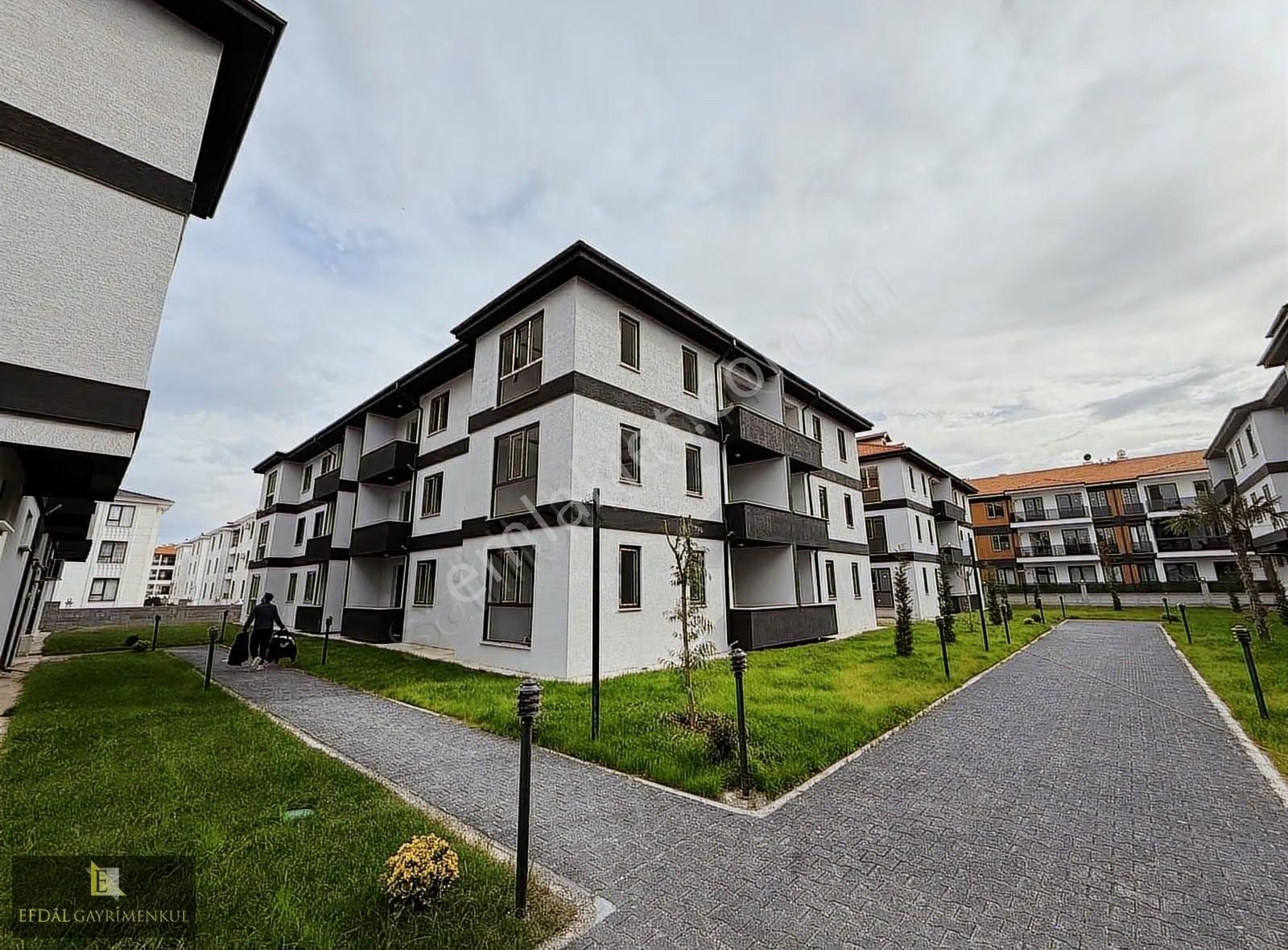 Arifiye Merkezde 5+1 - Görsel 2