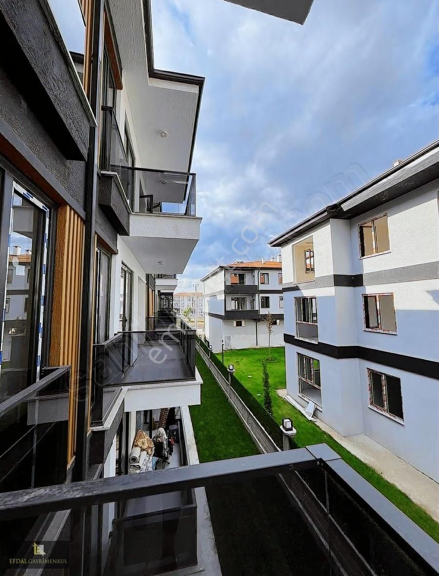 Arifiye Fatih Mah. 3+1 Ara Katta Satılık Daire - Görsel 23