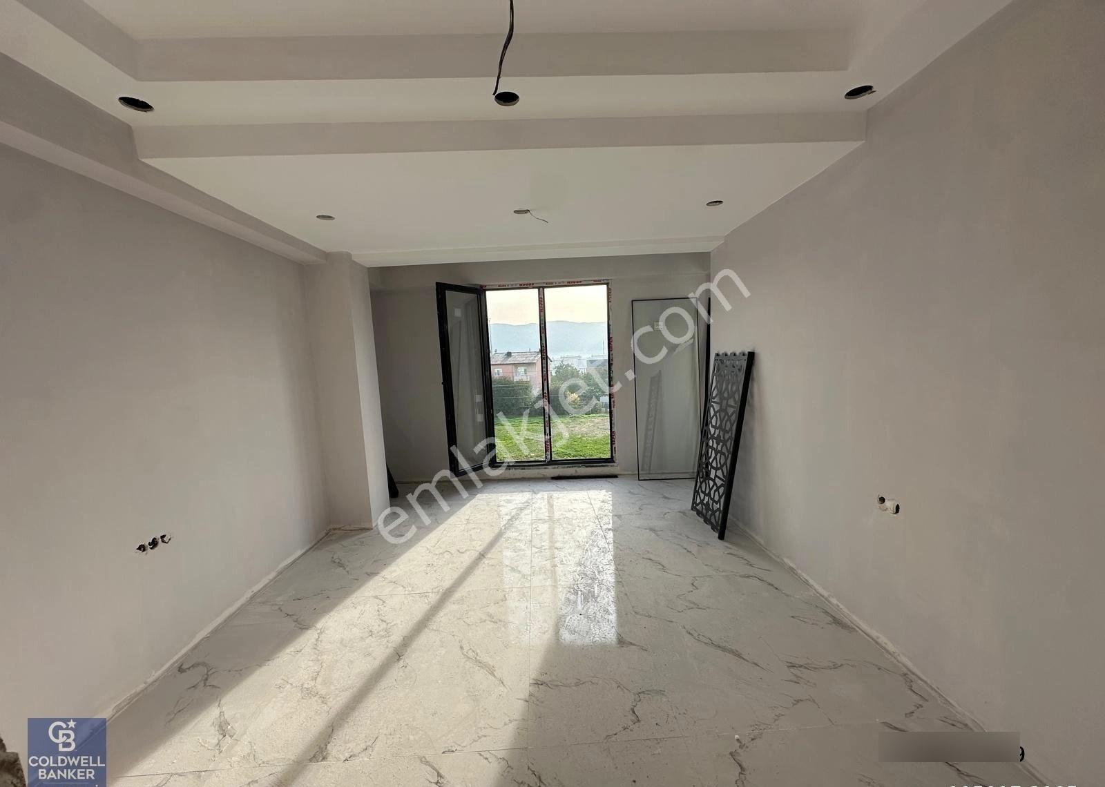 Körfez Güney Mahallesinde 2+1 Oturuma Hazır Sıfır Daire - Görsel 7