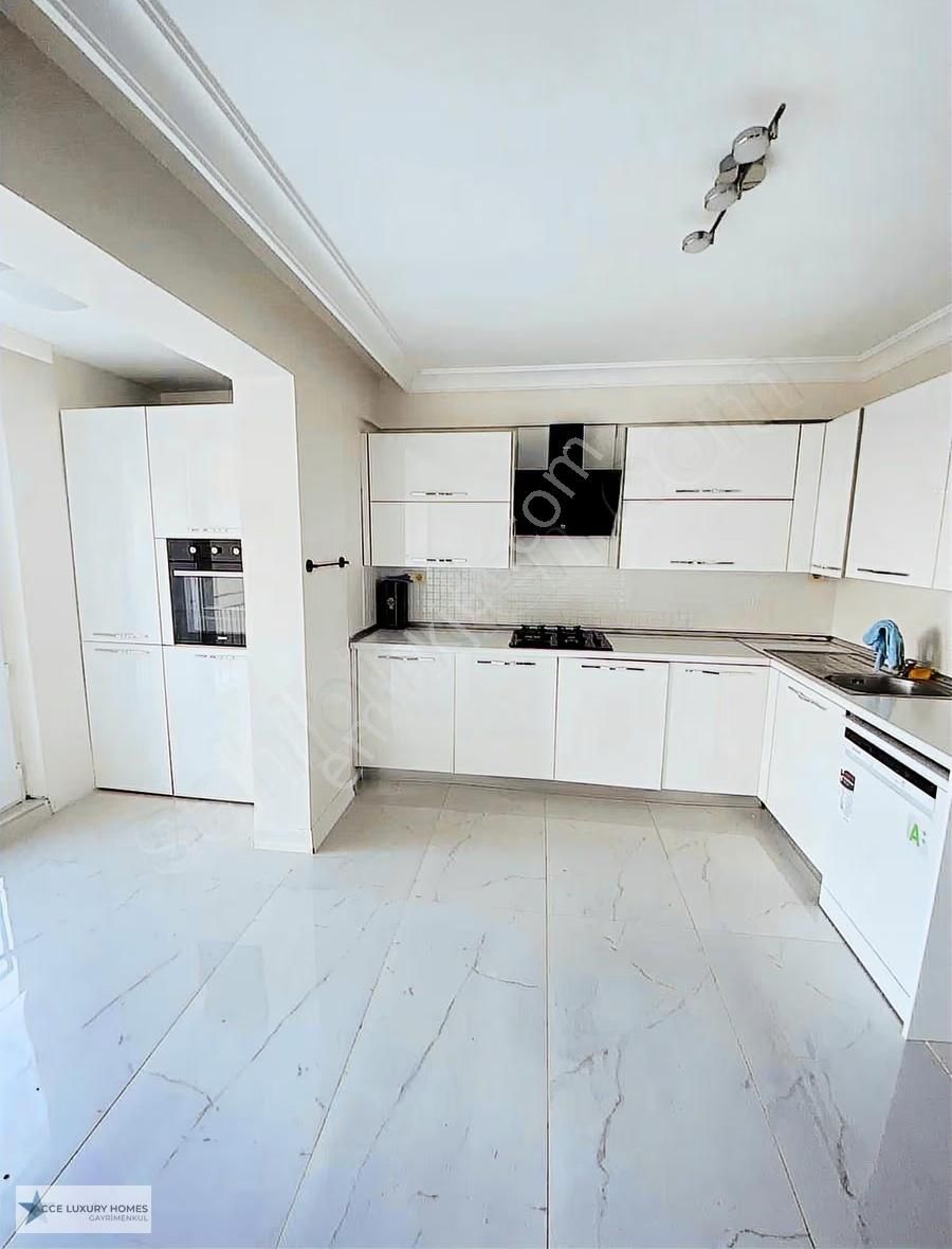 Acarkent'te Bölünmüş Çatı Dubleks, Kiralık Fırsat! - Görsel 3