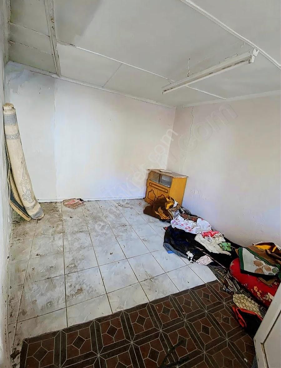 Bergama'nın Merkezinde Satılık Bahçeli Ev - Görsel 24