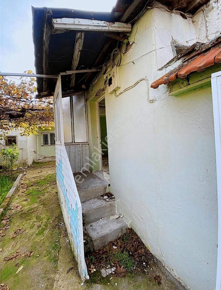 Bergama'nın Merkezinde Satılık Bahçeli Ev - Görsel 16