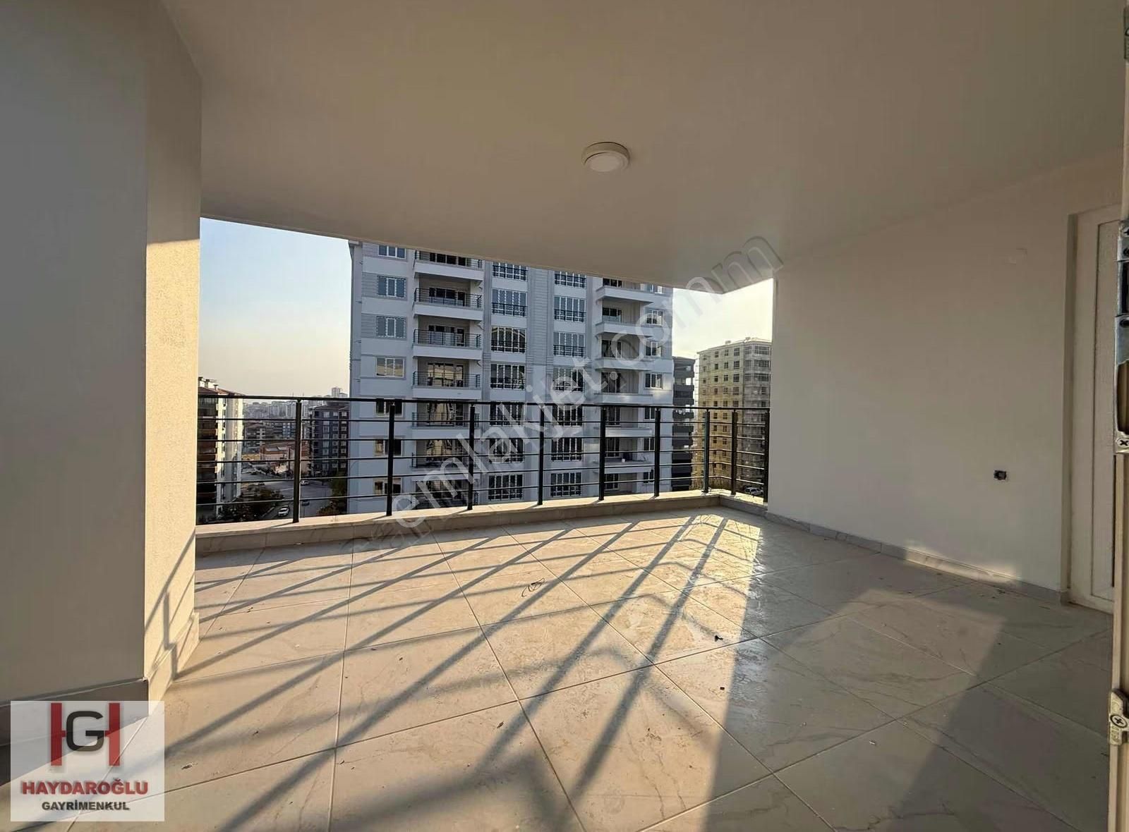 Fıstıklık'da Cadde Üzeri Satılık Sıfır 3+1 Daire - Görsel 15