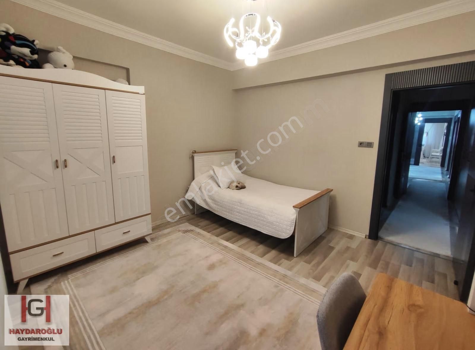 Şehirgösteren'de Park Manzaralı Bakımlı Satılık 4+1 Daire - Görsel 22