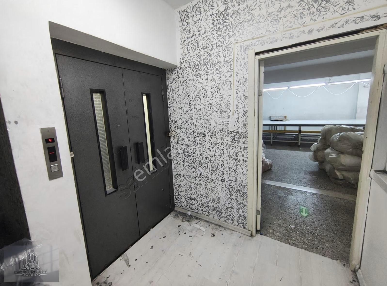 Sulyapıdan Hürriyette Kiralık 475m2imalata Atölyeye Uygun İşyeri - Görsel 19