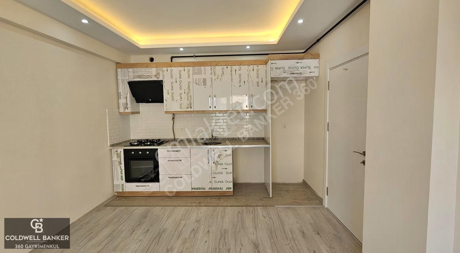 İzmir Çiğli'de Ara Kat Doğalgazlı Merkezde 1+1 Kiralık Daire - Görsel 24