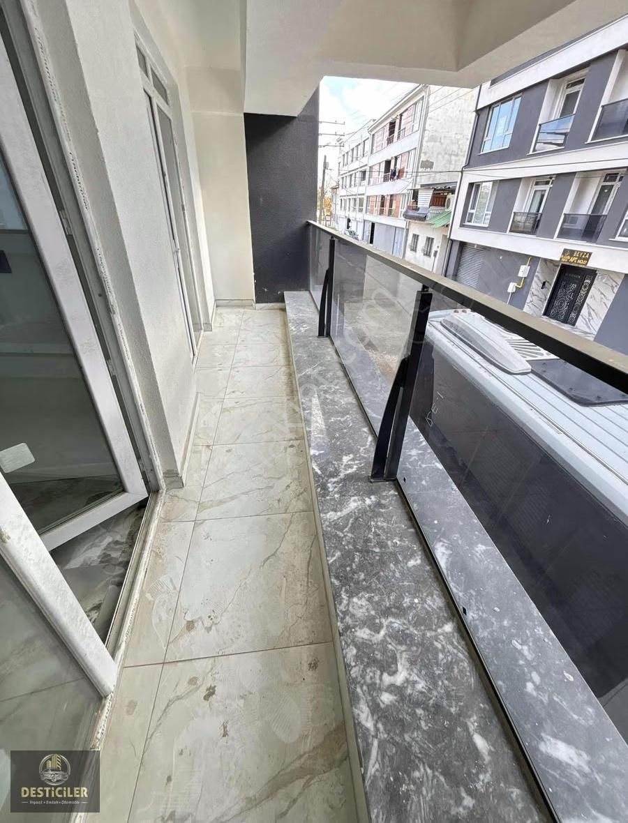 Om-desticiler Zafer Mah. Özel Garajlı Lüks 2+1 - Görsel 6