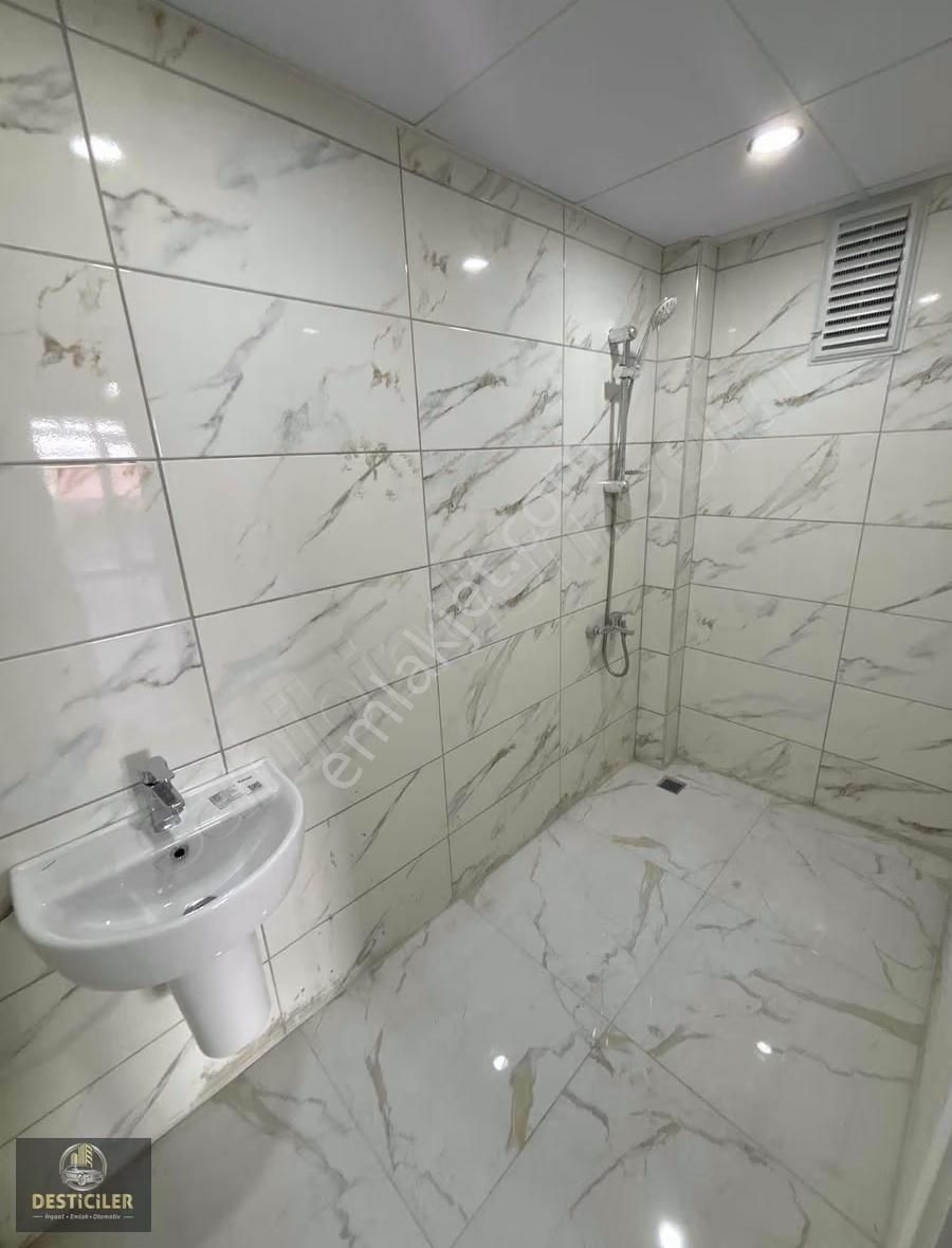 Om-desticiler Zafer Mah. Özel Garajlı Lüks 2+1 - Görsel 2