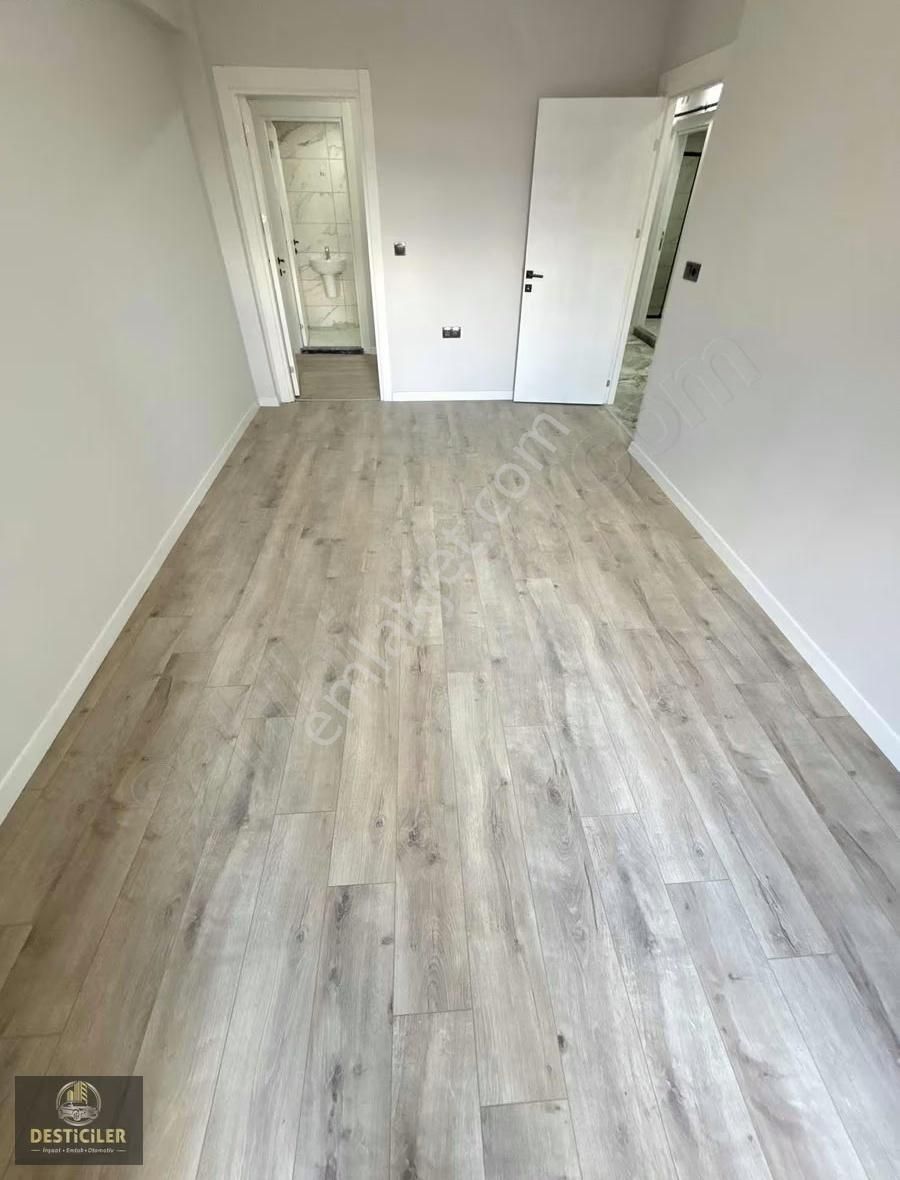 Om-desticiler Zafer Mah. Özel Garajlı Lüks 2+1 - Görsel 11