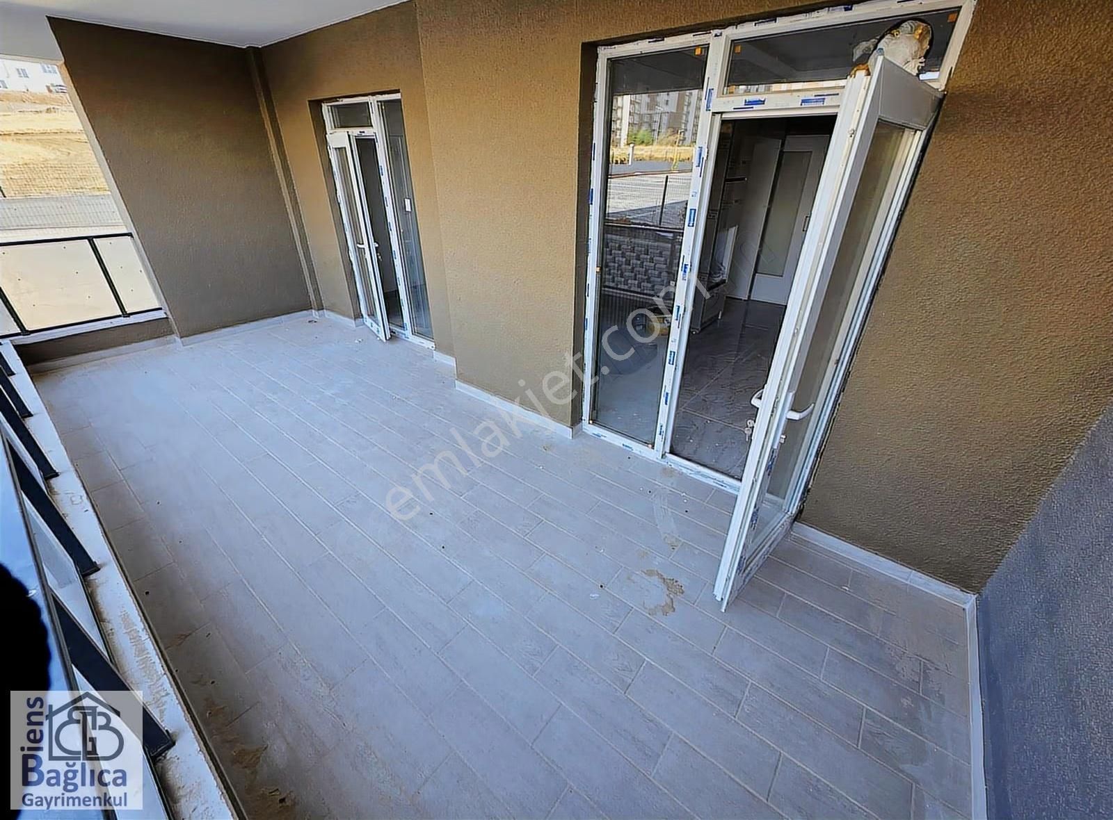 3+1 Oturuma Hazır Ultra Lüx Açık Otopark 3 Asansör - Görsel 2