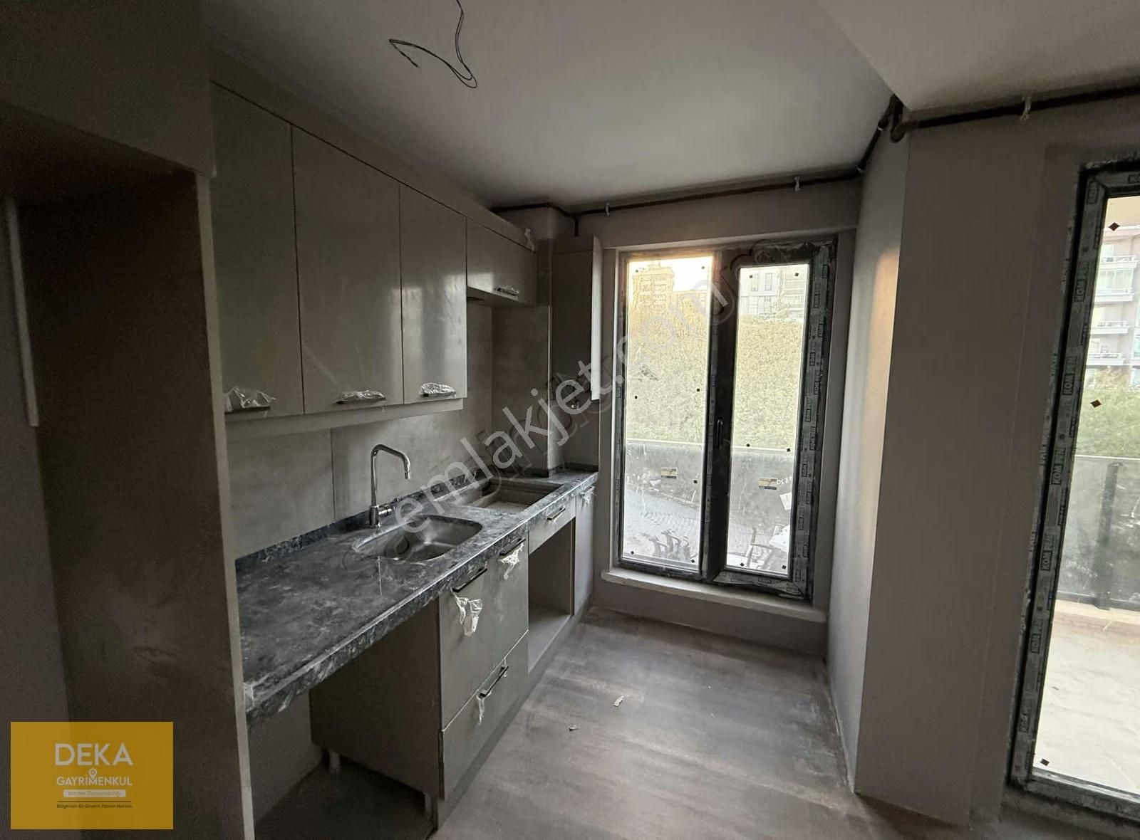 Deka Gayrimenkul'den Körfez Mah. Mükemmel Konumda Lüx 1+1 Daire - Görsel 32