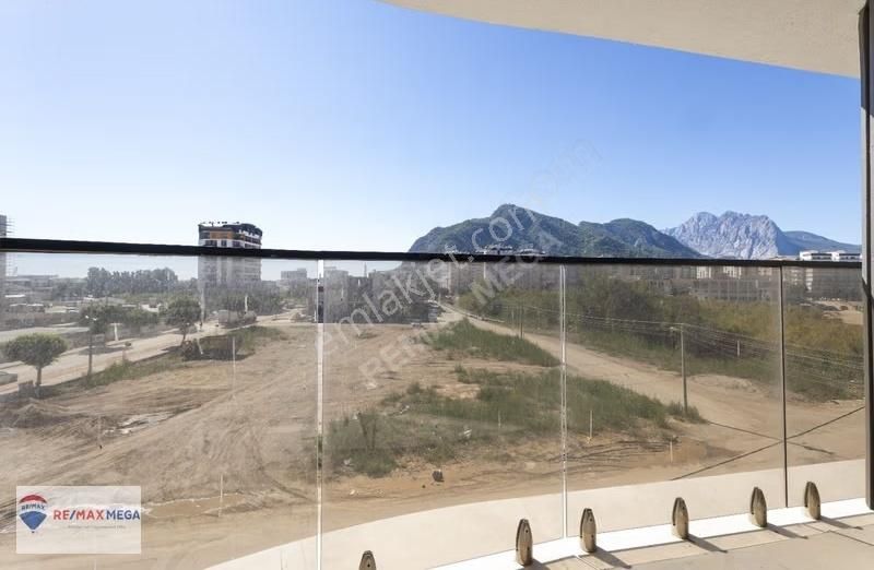 Sarısu'da Havuzlu Ve Kapalı Otoparklı Vista Concept 1+1 Daire - Görsel 8