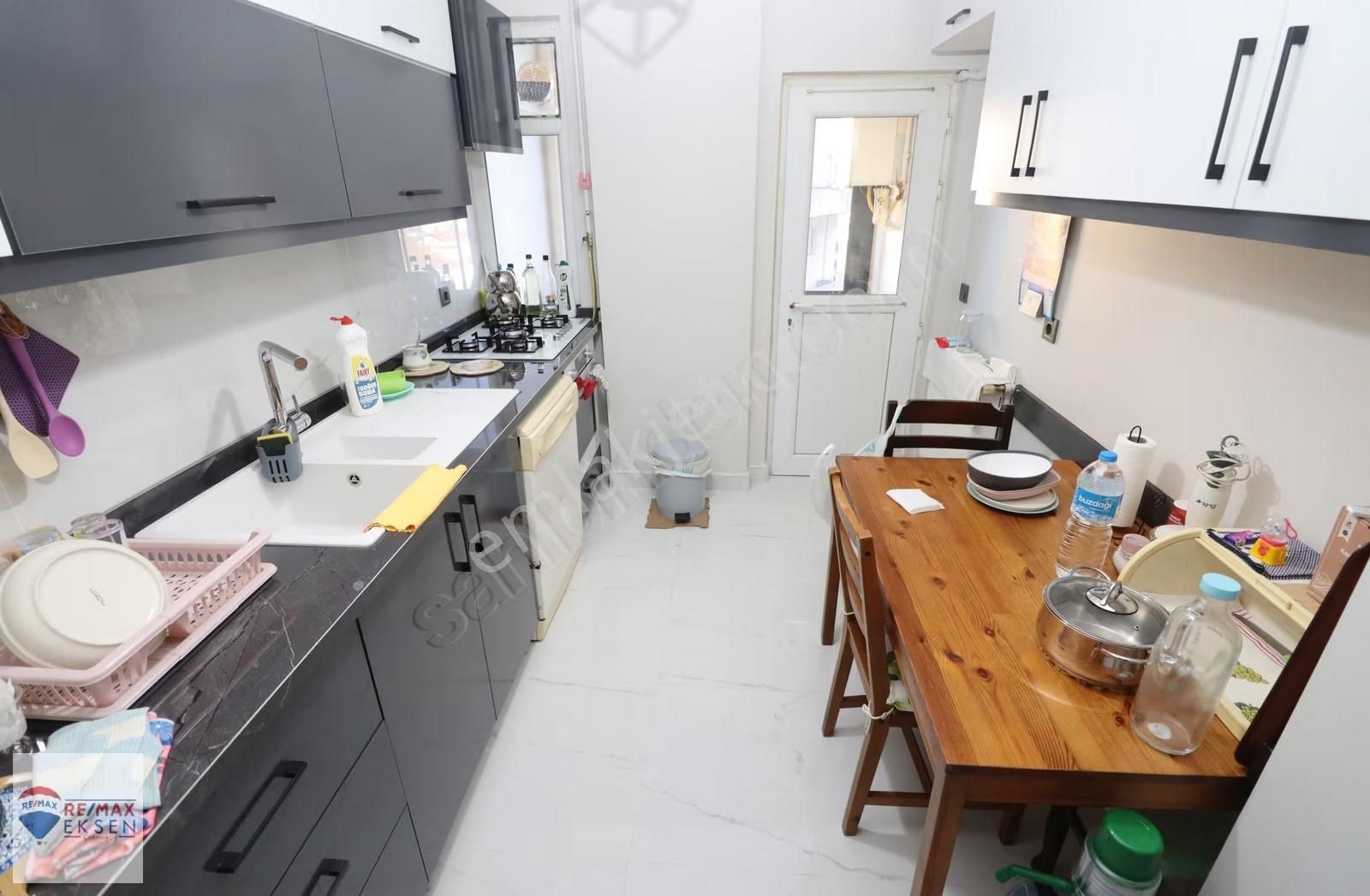 Beykoz Rüzgarlıbahçede Manzaralı, Yenilenmiş, Ferah 3+1 Daire! - Görsel 12