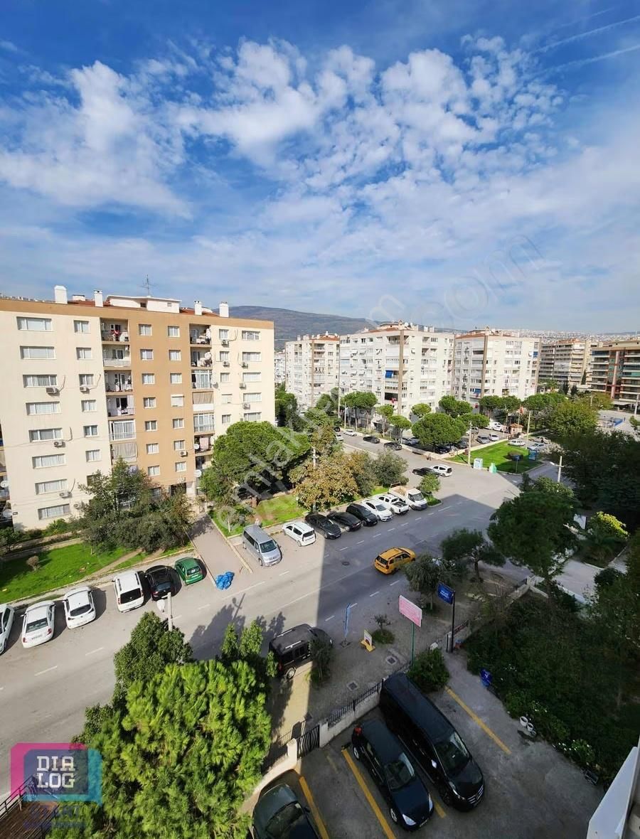 Bayraklıda Site İçerisinde Tadilatlı 3+1 Daire - Görsel 5