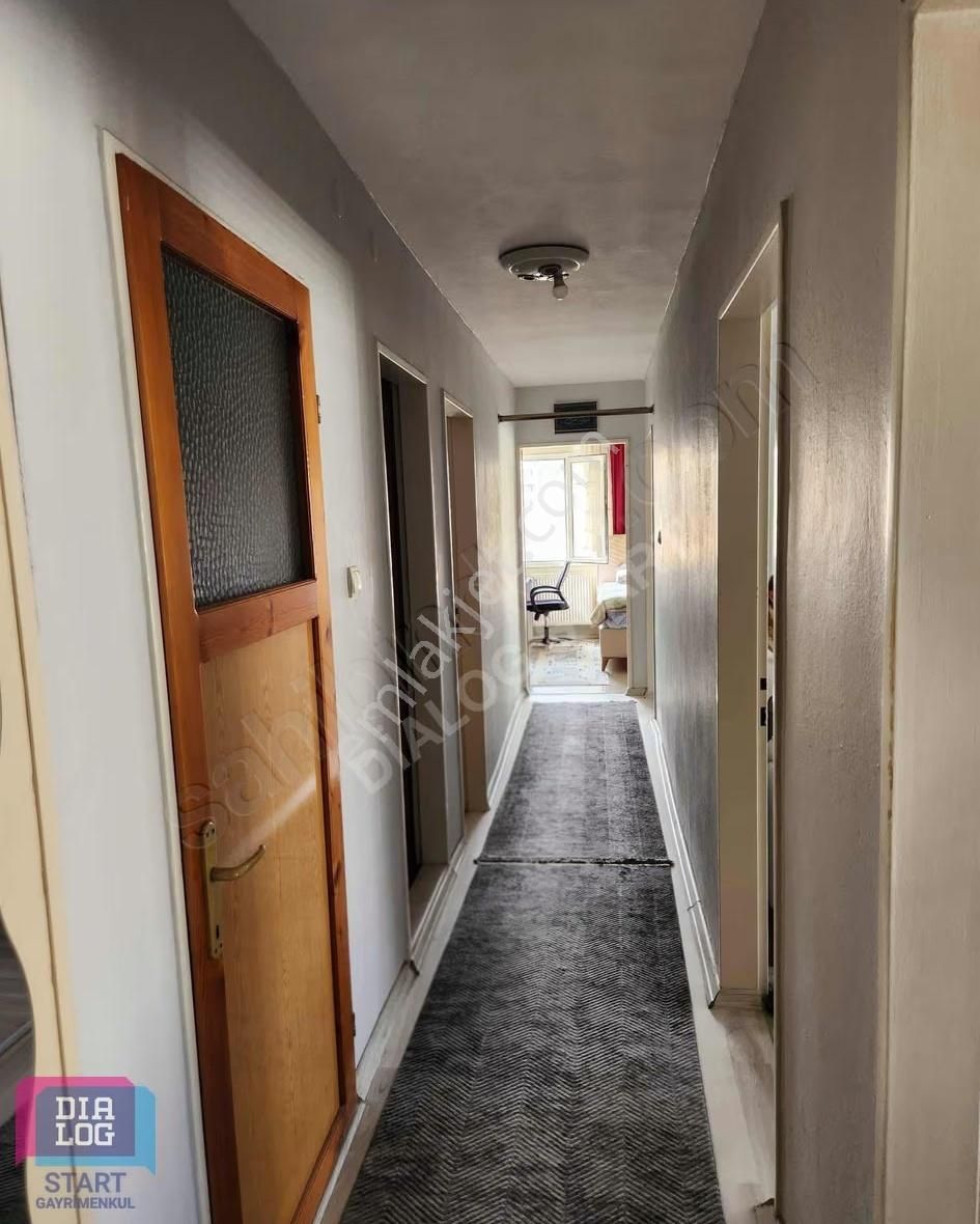 Bayraklıda Site İçerisinde Tadilatlı 3+1 Daire - Görsel 19