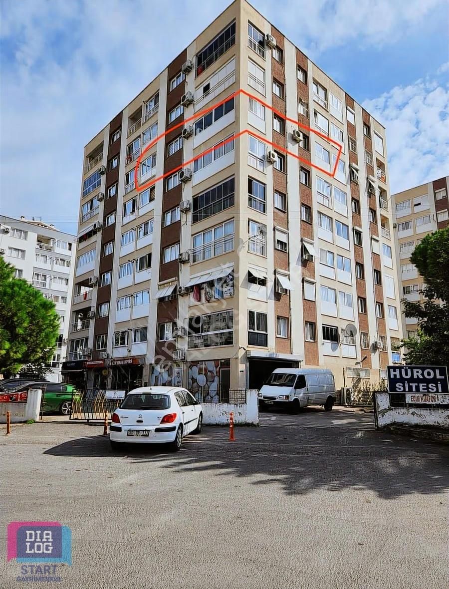 Bayraklıda Site İçerisinde Tadilatlı 3+1 Daire