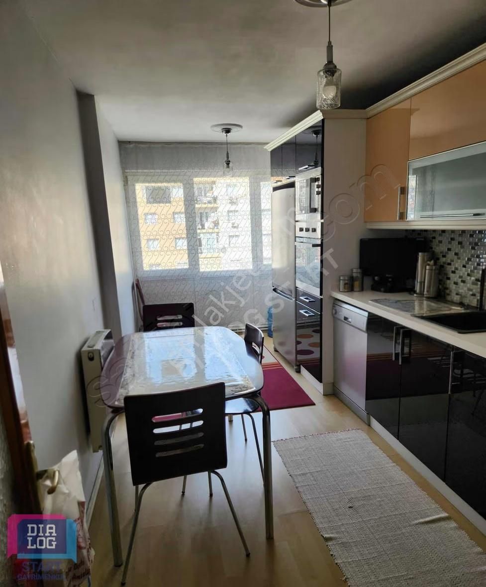 Bayraklıda Site İçerisinde Tadilatlı 3+1 Daire - Görsel 23