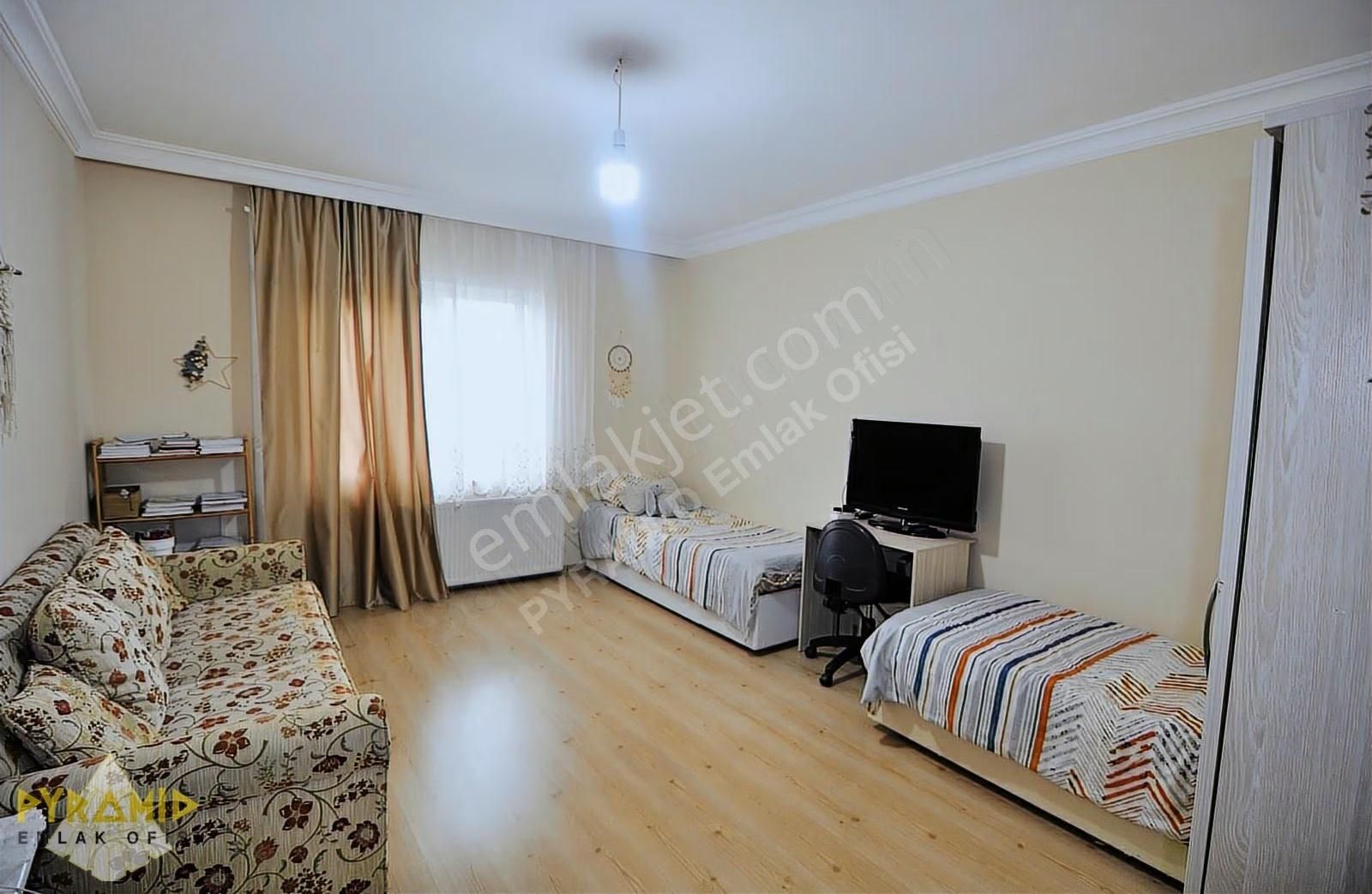 Pyramıd'den Beylikdüzü Yeşilkent-3 Teraslı 4+1 Dublex Daire - Görsel 6