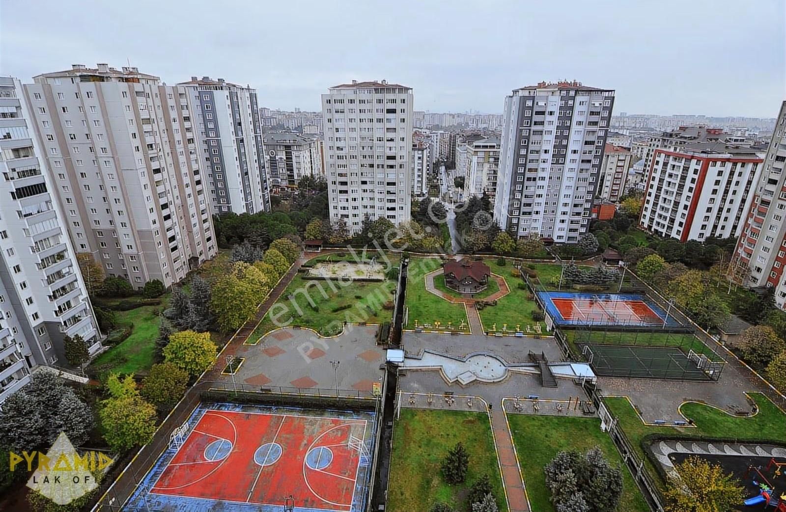 Pyramıd'den Beylikdüzü Yeşilkent-3 Teraslı 4+1 Dublex Daire - Görsel 14