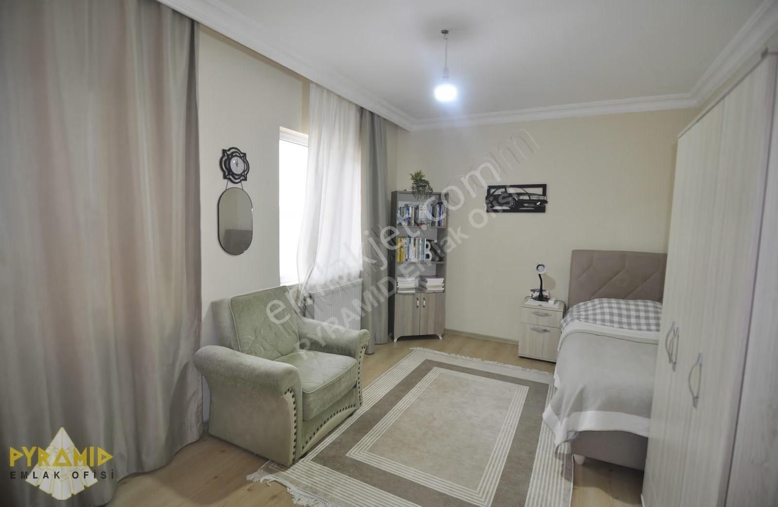 Pyramıd'den Beylikdüzü Yeşilkent-3 Teraslı 4+1 Dublex Daire - Görsel 21