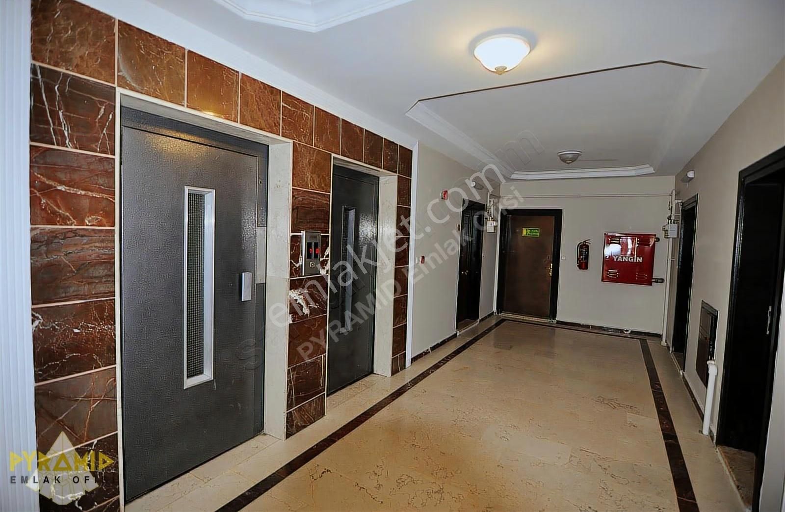 Pyramıd'den Beylikdüzü Yeşilkent-3 Teraslı 4+1 Dublex Daire - Görsel 23