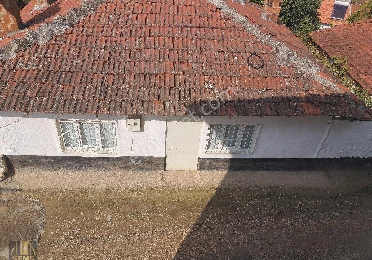 Subaşı Mahallesinde 2 Katlı Ev - Görsel 29