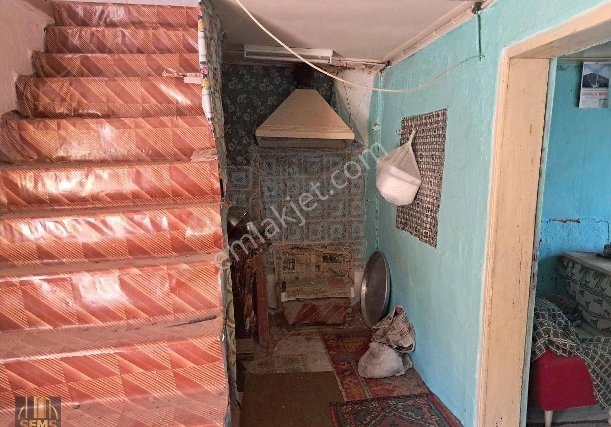 Subaşı Mahallesinde 2 Katlı Ev - Görsel 28