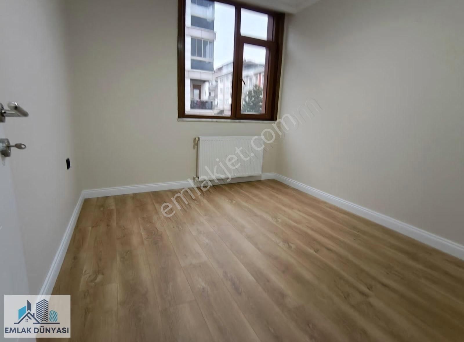 Emlak Dünyasından Balkonlu Ön Cephe Ara Katta Genç Binada 2+1 - Görsel 18