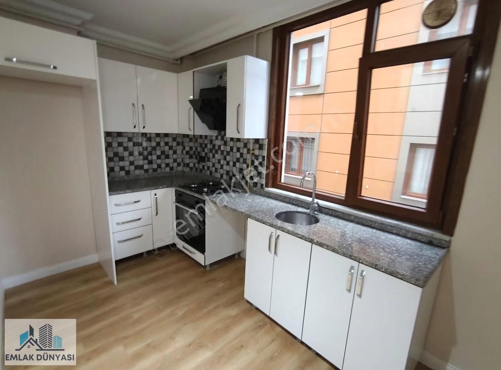 Emlak Dünyasından Balkonlu Ön Cephe Ara Katta Genç Binada 2+1 - Görsel 20