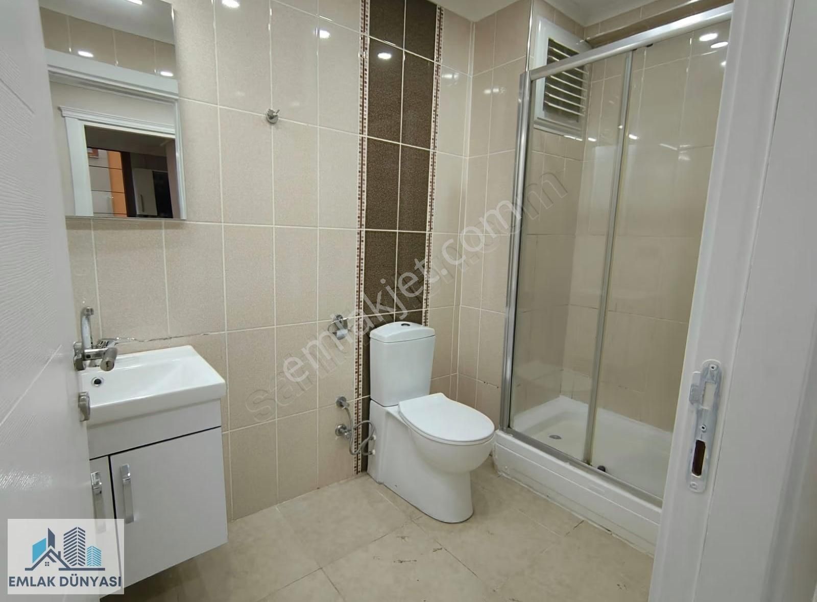 Emlak Dünyasından Balkonlu Ön Cephe Ara Katta Genç Binada 2+1 - Görsel 3