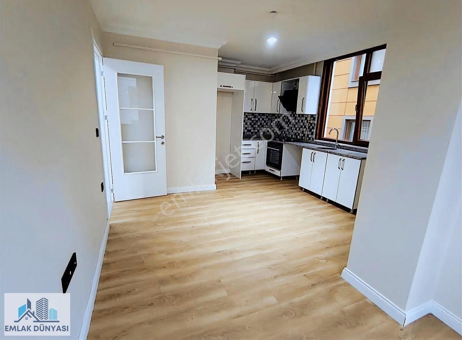 Emlak Dünyasından Balkonlu Ön Cephe Ara Katta Genç Binada 2+1 - Görsel 16