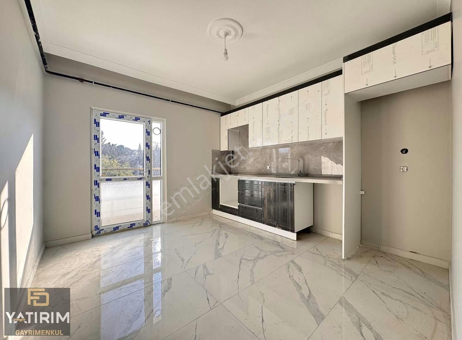 Tuzla Cad Yakını Çift Girişli Geniş 4+1 200 M2 Çatı Dubleks