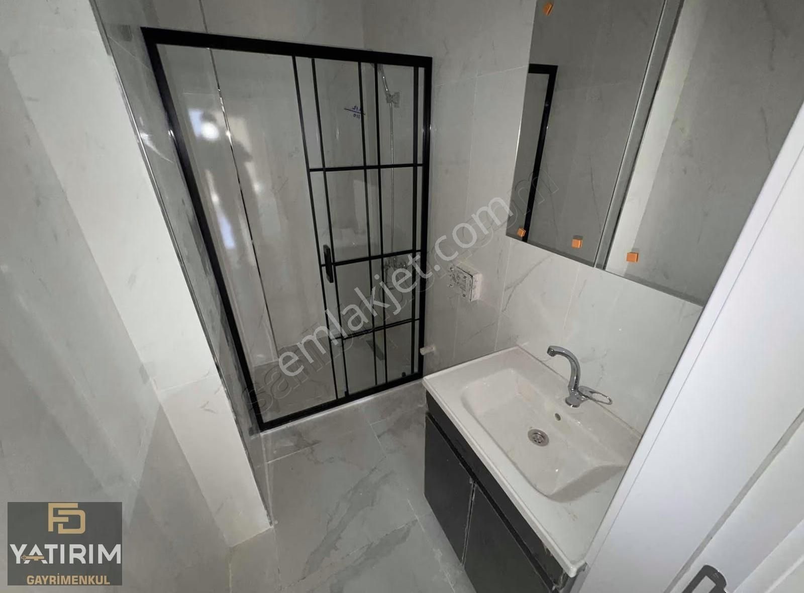 Tuzla Cad Yakını Çift Girişli Geniş 4+1 200 M2 Çatı Dubleks - Görsel 17