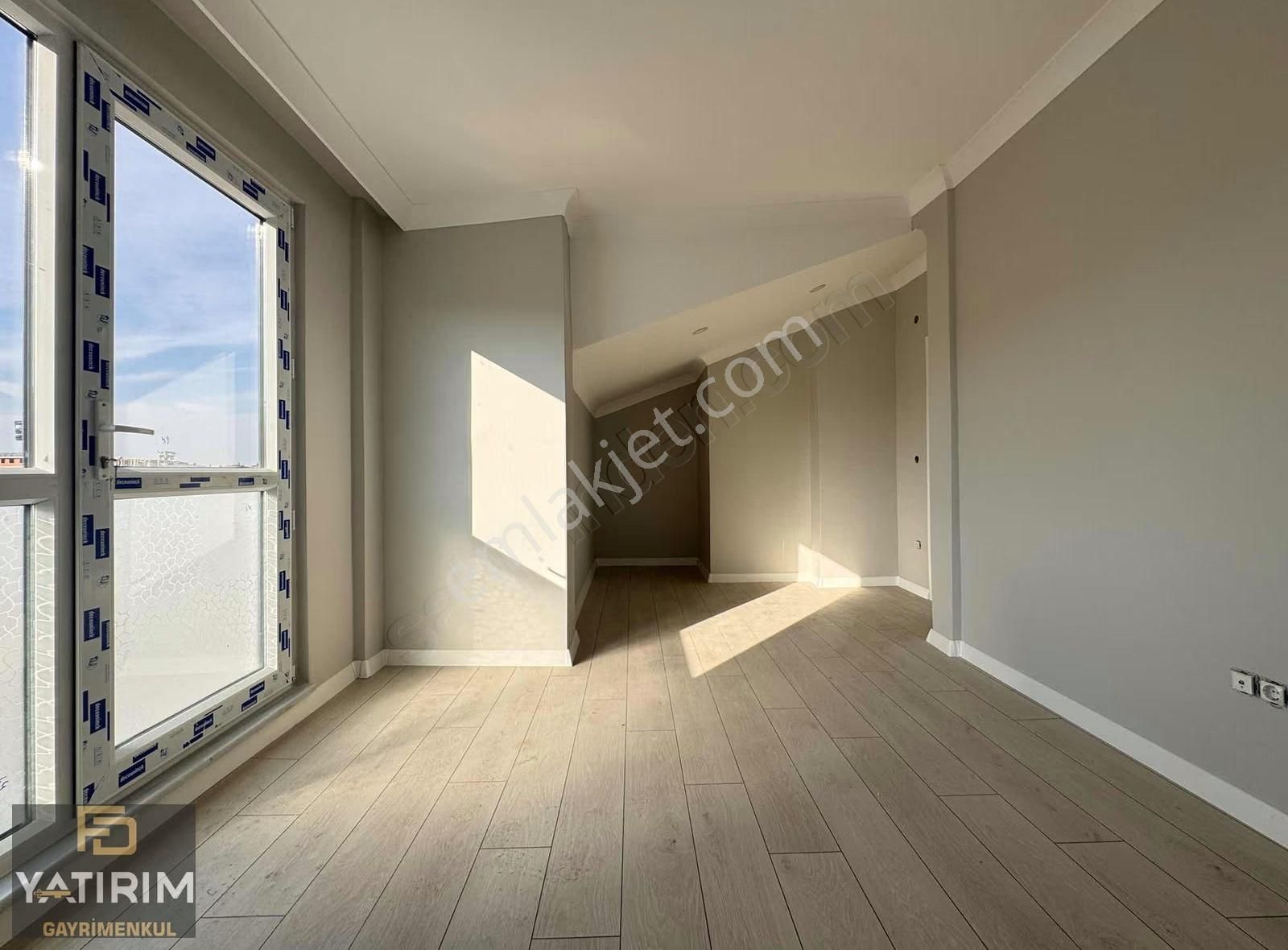 Tuzla Cad Yakını Çift Girişli Geniş 4+1 200 M2 Çatı Dubleks - Görsel 5