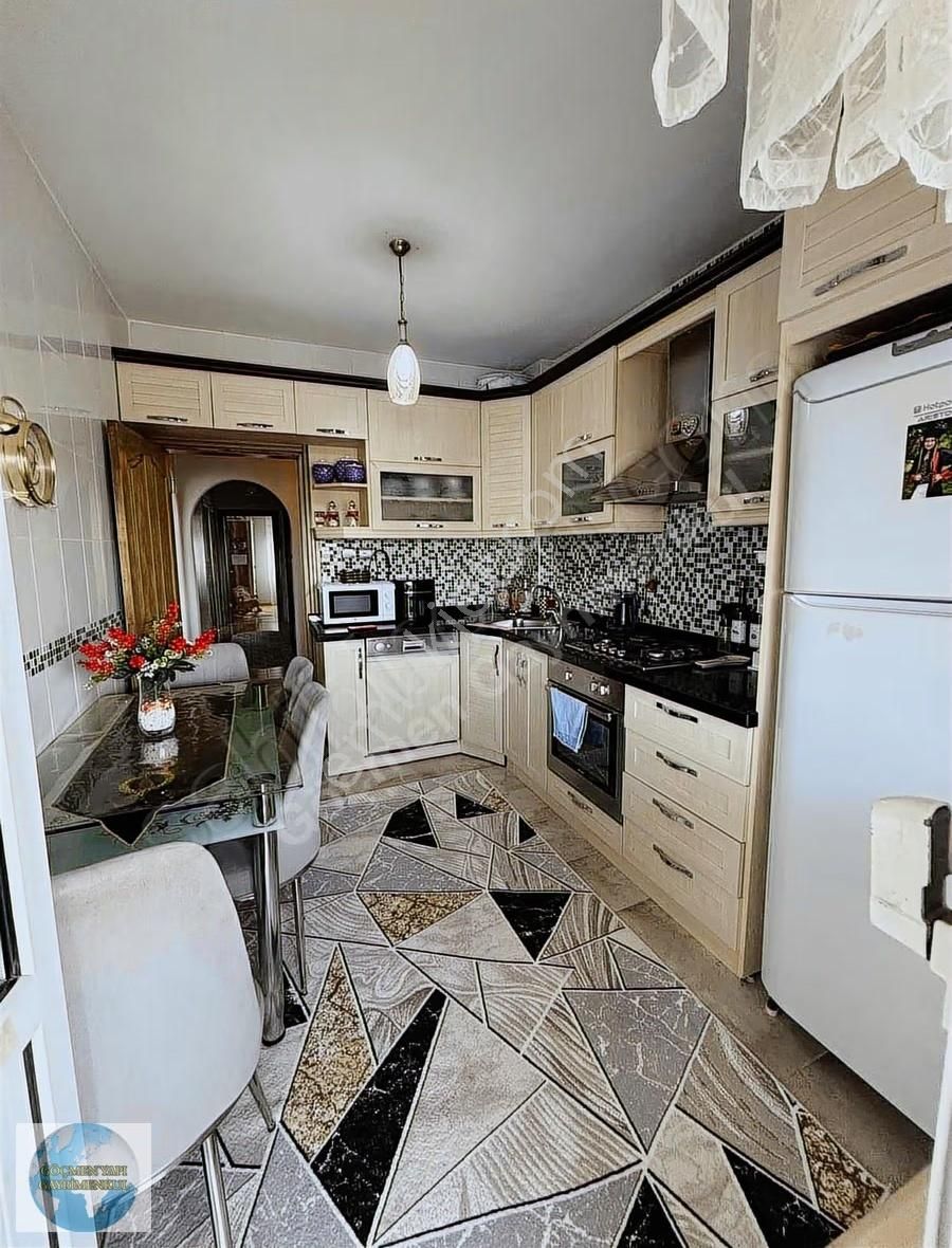 Beylikdüzü Barış Mahallesinde Havuzlu Sitede 3+1 Daire - Görsel 16